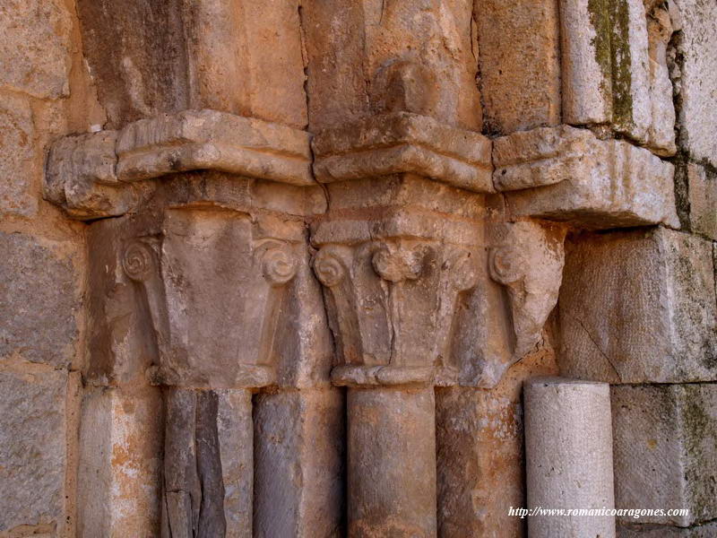 CAPITELES DEL LADO OESTE EN LA PORTADA NORTE